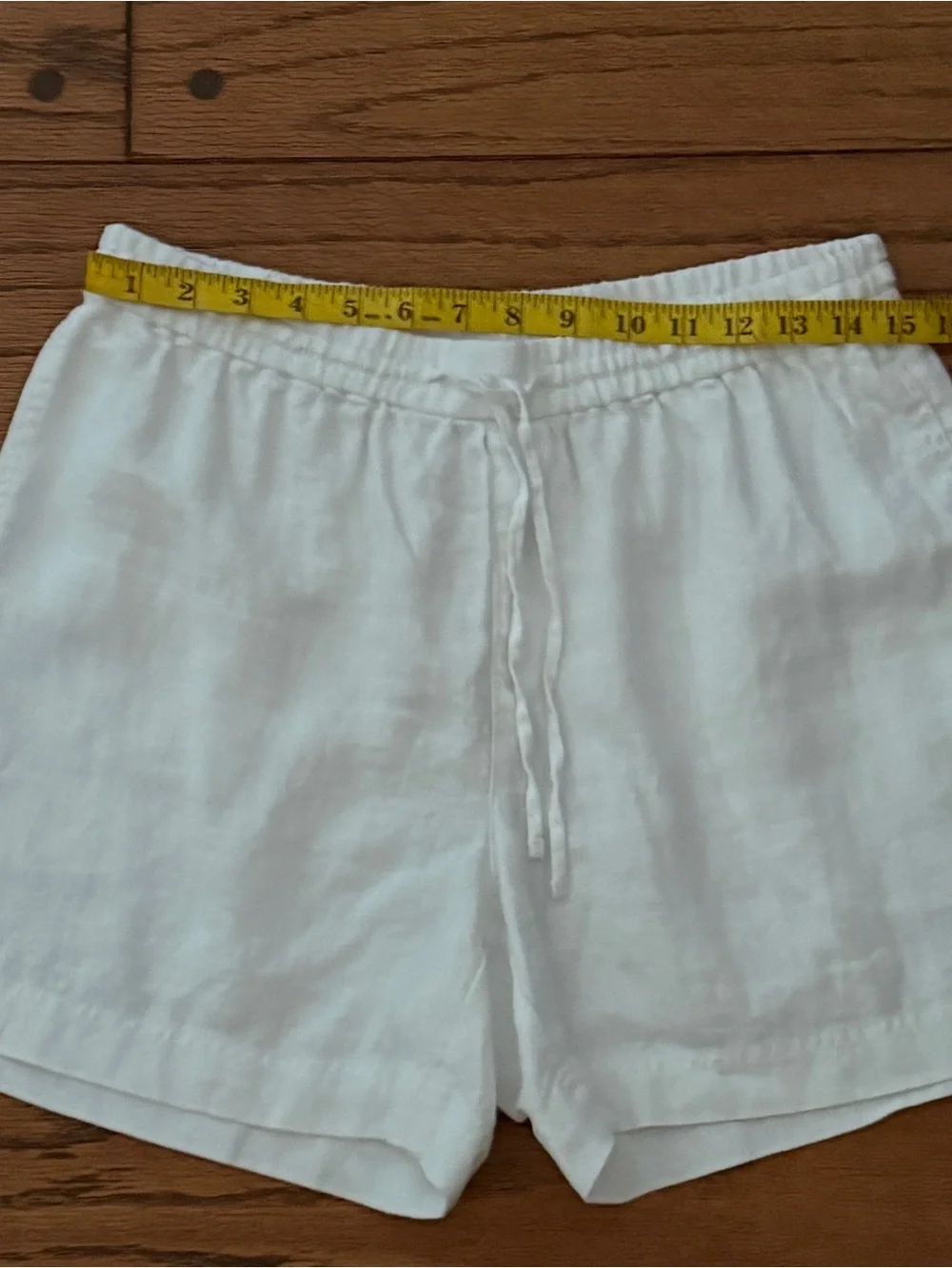 Tommy Bahama 15” crisp